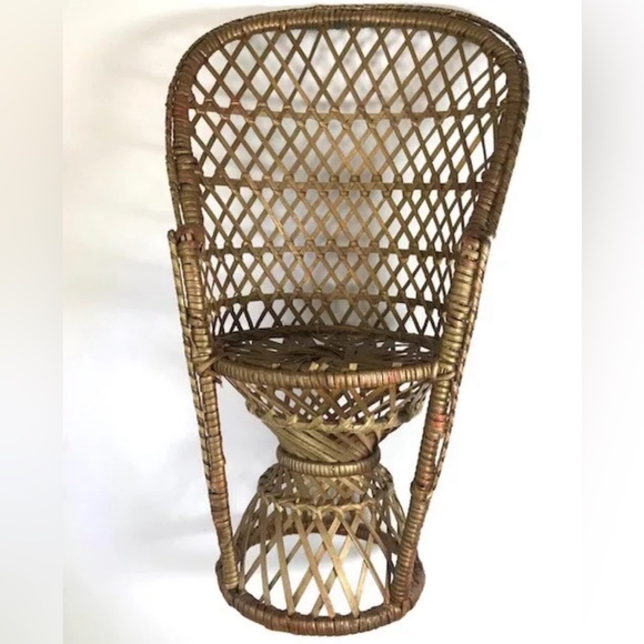 Rattan vintage chair for dolls or plush - Picture 1 of 6